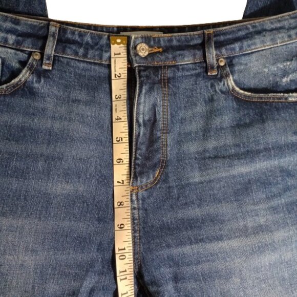 Loft The Curvy Straight Crop Distressed Jeans - Picture 4 of 9